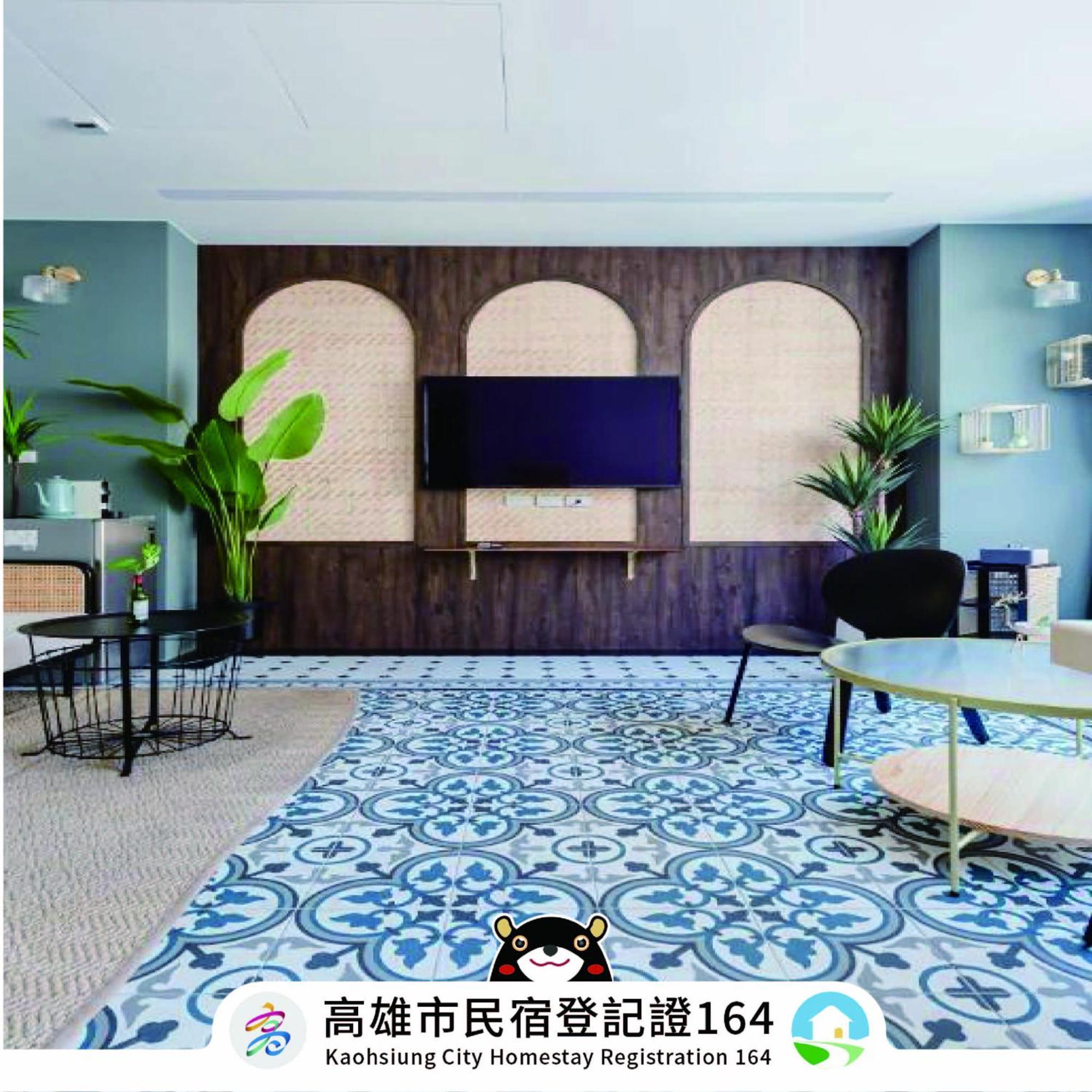 Nan Nan Hotel Kaohsiung Exterior photo